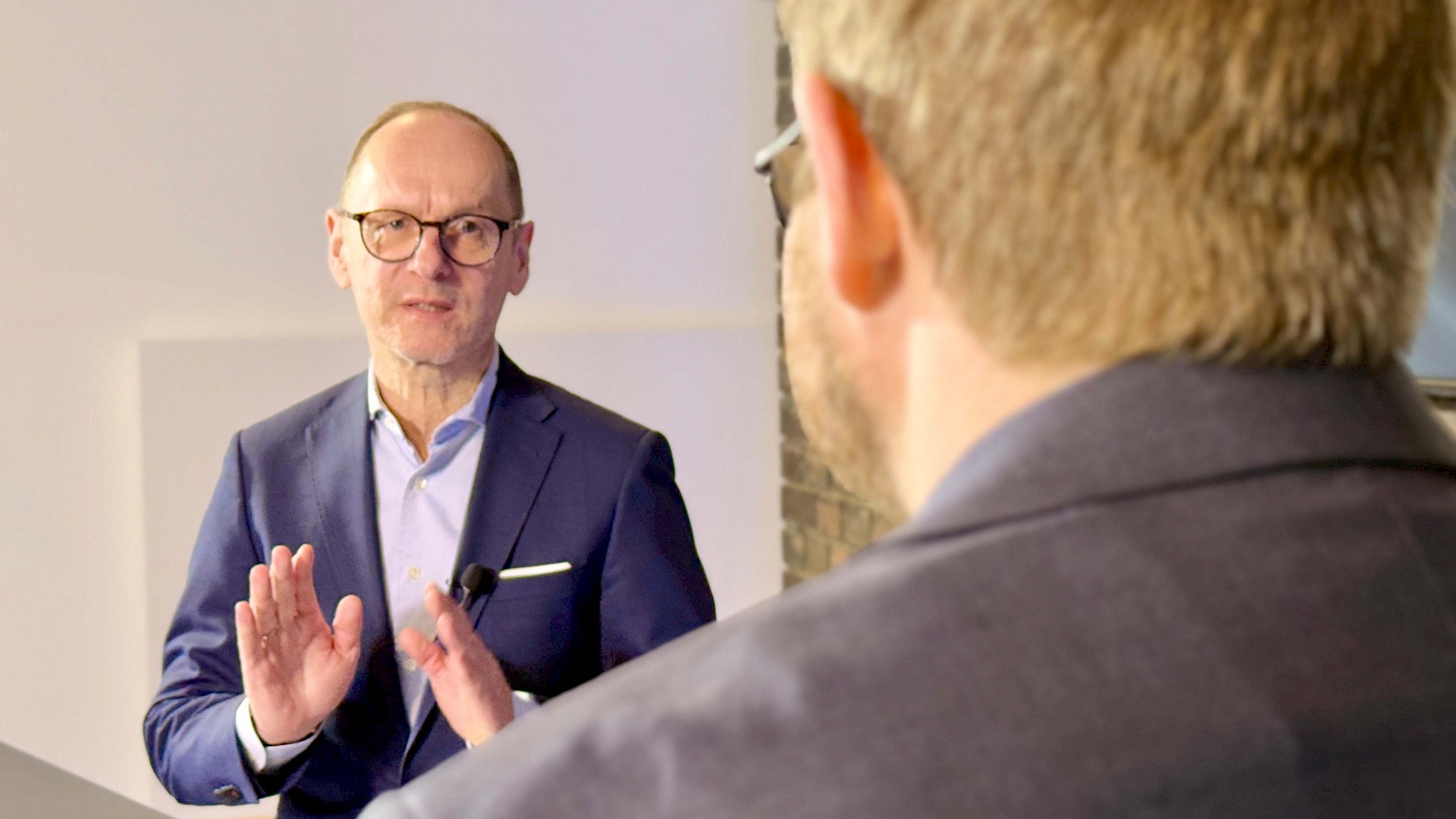 Gerald Gross bei einem Medientraining